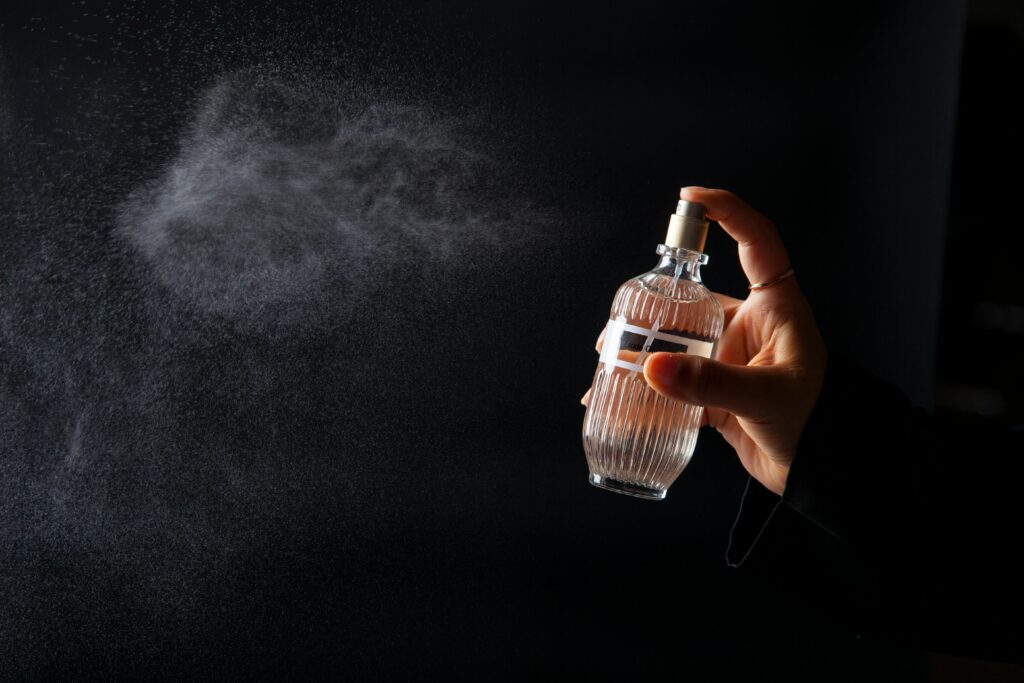 perfumes amadeirados